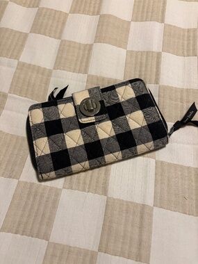 Vera Bradley turnlock wallet NWOT